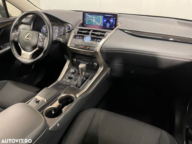 Lexus Seria NX