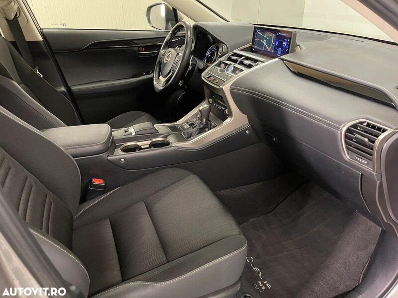 Lexus Seria NX
